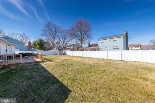 105 Wycombe Ave, West Deptford NJ  08096-4235 exterior