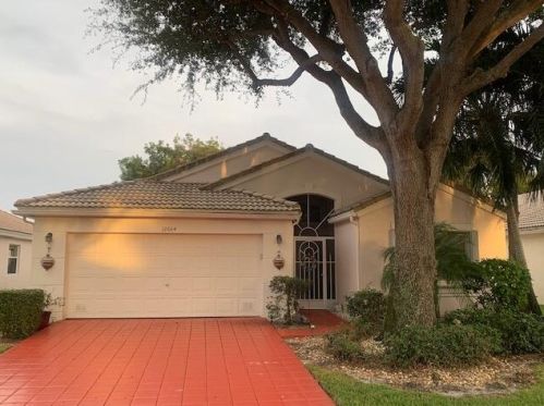 12664 Majestic Isles Dr, Boynton Beach, FL 33437-4156