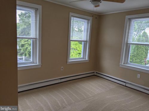 220 Holstein St, Norristown PA  19405-1418 exterior