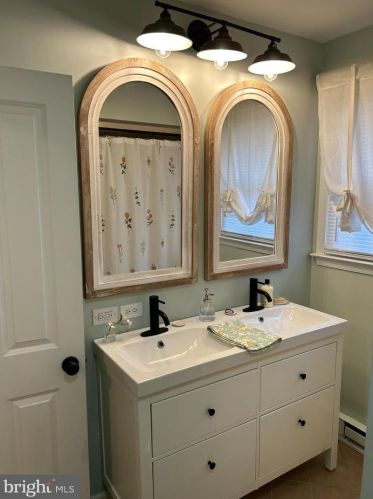 31 Auburn St, Pilesgrove NJ  08098-1201 exterior