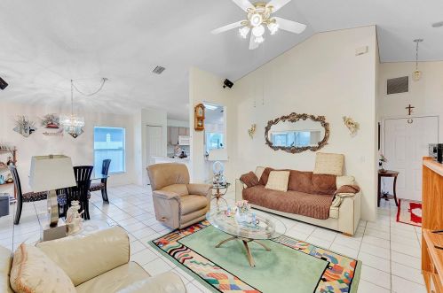1853 Wimbledon St, Kissimmee, FL 34743-3358