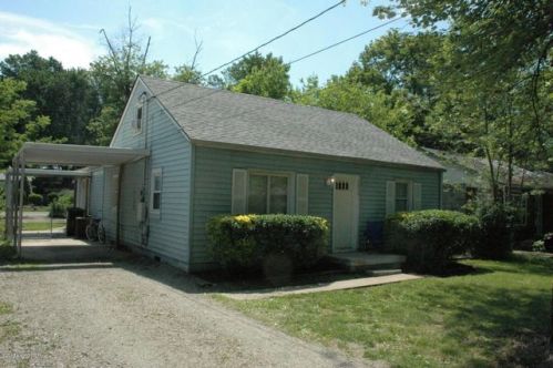 2030 Bruce Ave, Louisville, KY 40218-3404
