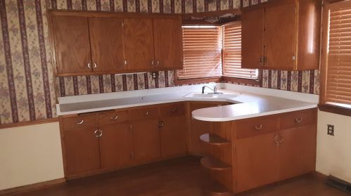 12510 Joliet Cir, Waukesha, WI 53151-8230