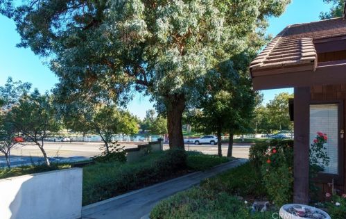 27833 Tierra Vista Rd, Temecula CA  92592-3078 exterior