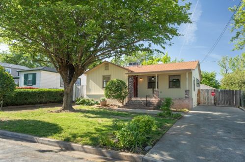 16 Midway Dr, Oroville, CA 95966-3656