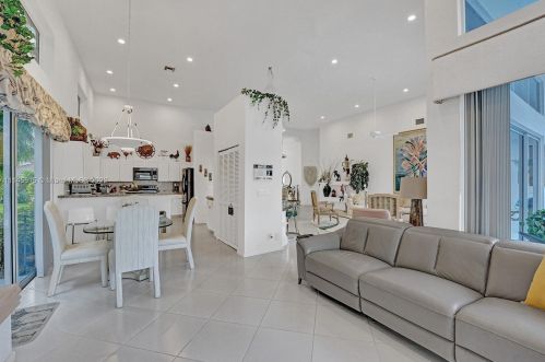 11646 Privado Way, Boynton Beach FL  33437-1924 exterior
