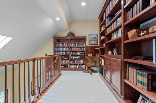 215 Woodridge Ct, Canonsburg PA  15317-9509 exterior