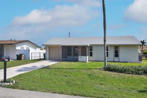 1026 36th Ter, Cape Coral FL  33914-5265 exterior