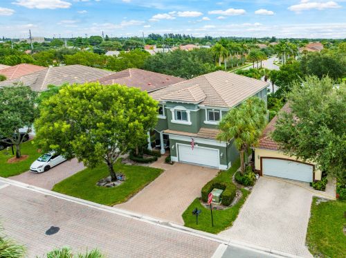 7226 Shady Grove Ln, Boynton Beach, FL 33436-9406