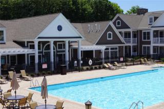 1085 Hartford Tpke, Vernon CT  06066-4490 exterior