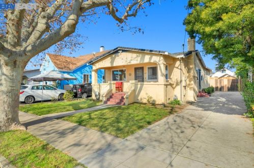 449 12th St, West Pittsburg, CA 94565-2603