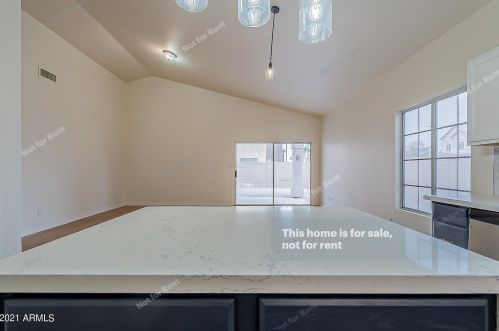 254 Amoroso Dr, Gilbert AZ 85233-7204 exterior