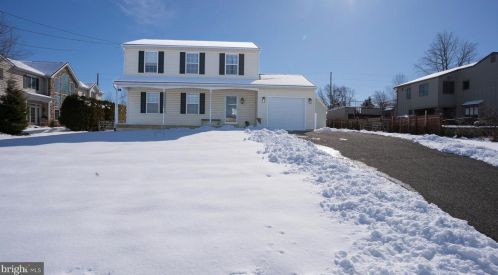 1749 Walnut St, Lansdale PA  19446-1136 exterior