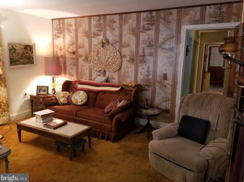 33049 Dupont Blvd, Frankford DE  19945-3800 exterior