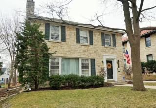 210 86th St, Milwaukee, WI 53226-4608