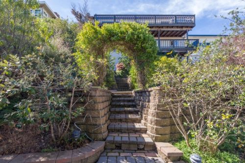 1625 Sunnyslope Ave, Belmont CA  94002-3733 exterior