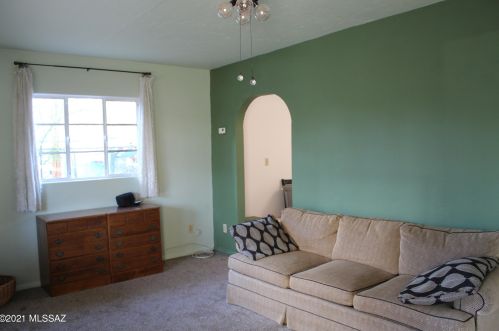 3320 Cardi Blvd, Tucson, AZ 85716-6305