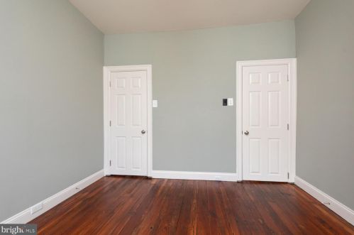 28 Manheim St, Philadelphia PA  19144-2943 exterior