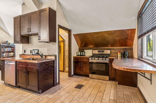 344 Rosedale Ave, Milwaukee WI 53207-0014 exterior