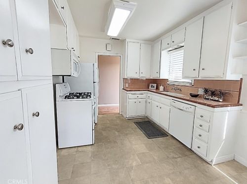 3231 166th St, Torrance CA  90504-1729 exterior