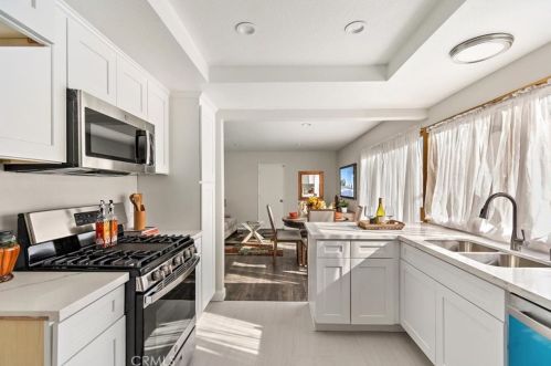 5033 Elderhall Ave, Lakewood CA  90712-2849 exterior