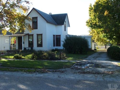508 Oregon St, Lewis, IA 51544-5570