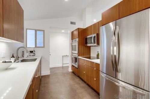 2944 Mobley St, San Diego CA 92123-3038 exterior