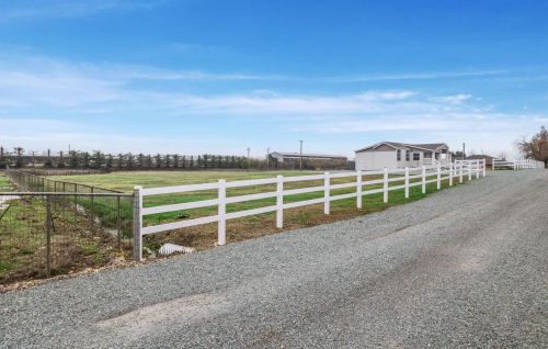 12374 Clay Station Rd, Clay, CA 95638-9757