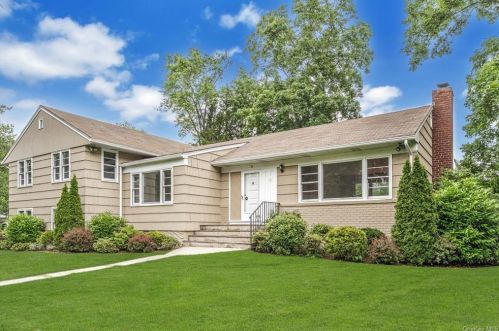 16 Bonwit Rd, Rye Brook NY  10573-1936 exterior