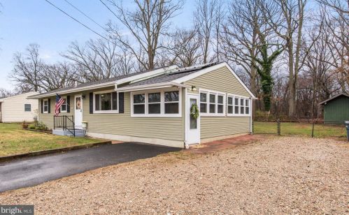 416 Timberline Dr, Mount Laurel, NJ 08054-2137
