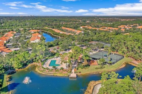 5060 Cedar Springs Dr, Naples FL  34110-2325 exterior