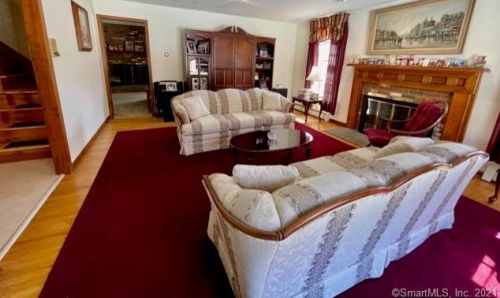 20 Kellogg St, Bethel CT  06801-1638 exterior