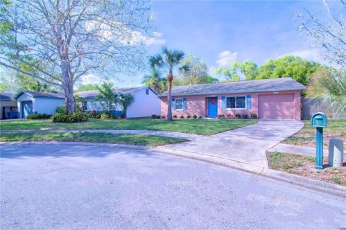 1912 Montego Ct, Oldsmar, FL 34677-2634
