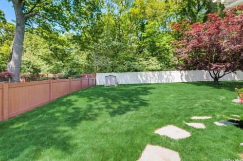 92 Forest Rd, South Setauket NY  11720-2256 exterior