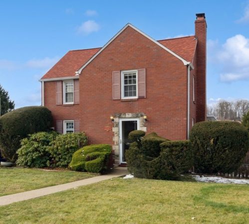 5384 Greenridge Dr, Pittsburgh, PA 15236-1724
