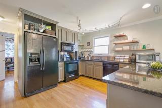 1406 Grandview Dr, Nashville TN  37215-3030 exterior