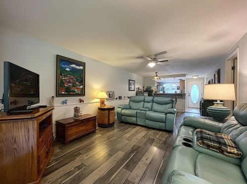 4233 Richmere Dr, New Port Richey FL  34652-5637 exterior