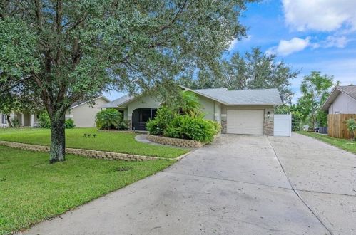 11704 Forest Mere Dr, Bonita Springs, FL 34135-3104