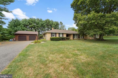 110 Sawmill Rd, Landenberg, PA 19350-9302
