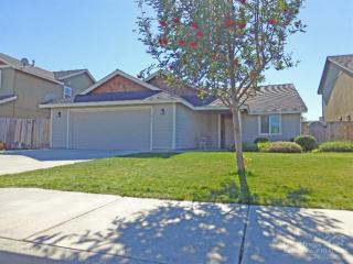 2058 Joshua Tree Ct, Eagle Crest, OR 97756-1551