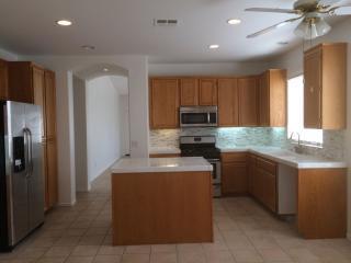 757 El Caballo Dr, Oceanside CA  92057-2712 exterior