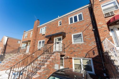 1424 Reed Pl, Bronx, NY 10465-1223