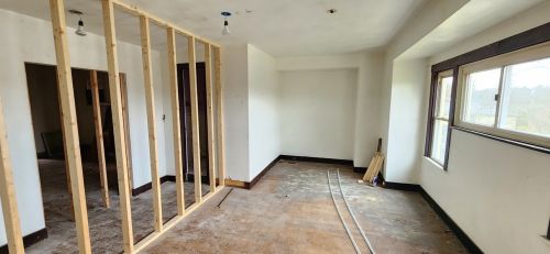 5725 Verona Rd, Verona PA  15147-3012 exterior