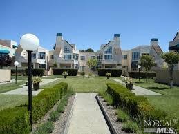160 Nantucket Ln, Vallejo, CA 94590-5891