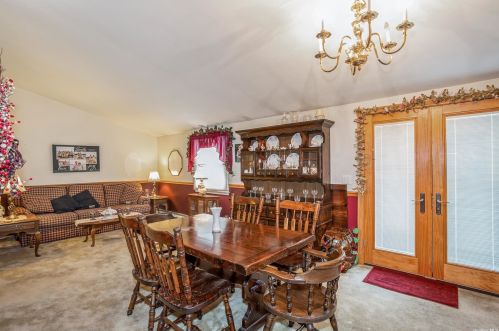 184 8th Ave, Holtsville NY  11742-2344 exterior