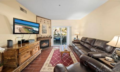 7659 Mission Gorge Rd, San Diego, CA 92120-1355