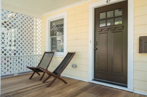 45 High St, Glen Ridge, NJ 07028-2318