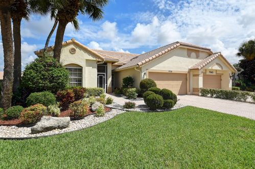 7056 Ashford Ln, Boynton Beach, FL 33472-2934