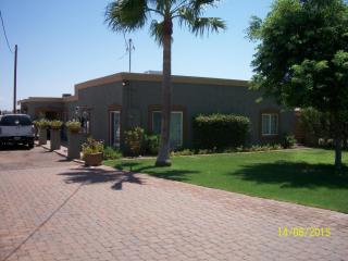 4015 9th St, Phoenix AZ  85040-1207 exterior