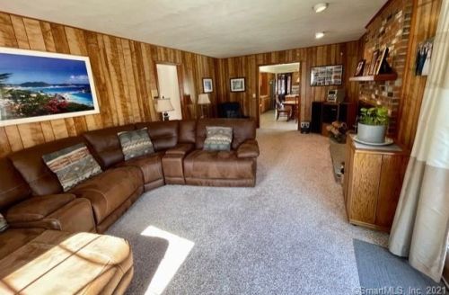 20 Kellogg St, Bethel CT  06801-1638 exterior